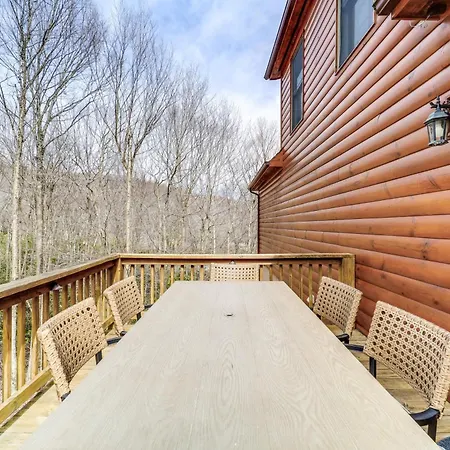 Peaceful Beech Mountain Cabin With Deck And Views!